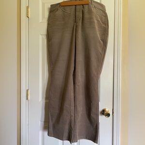 J. Jilll brown corduroy pants. New without tags. Excellent condition. Boot cut.